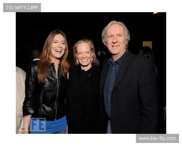 《足球梦想与热血青春融合的自创电影探索》